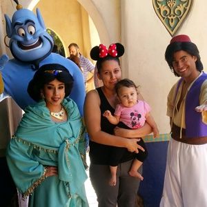 Meet your Posher, Danielle